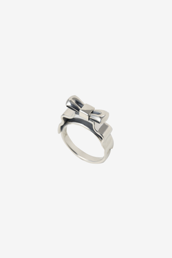 Elevated Bow Ring