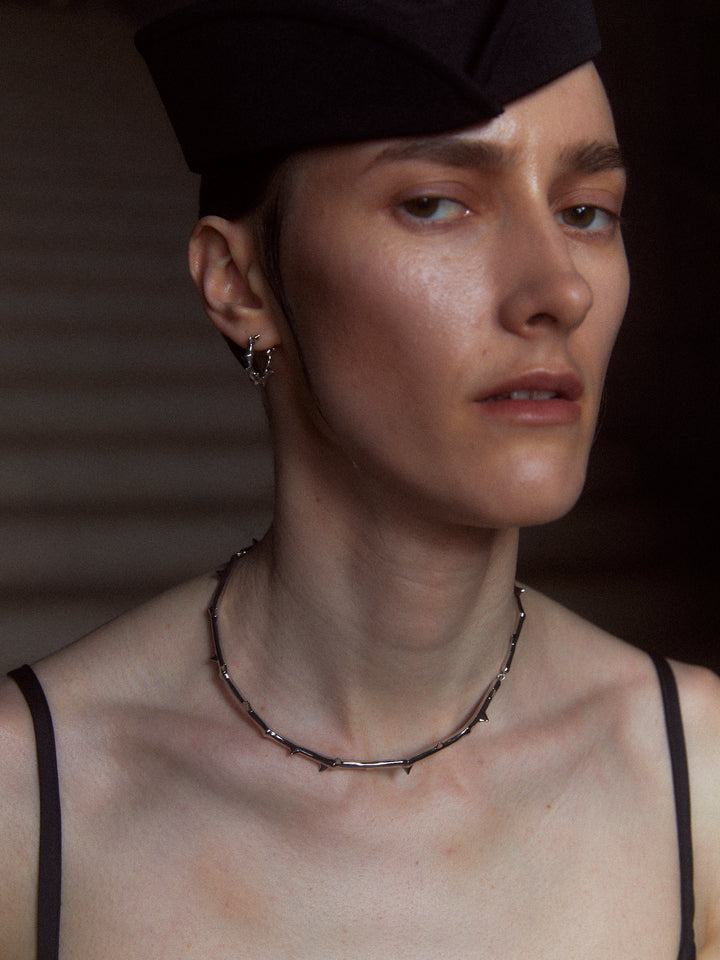 Thorn Vine Choker