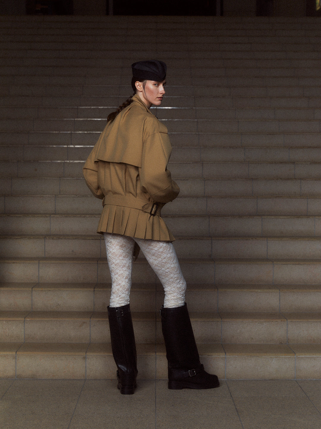 Kilt-Hem Zip Blouson
