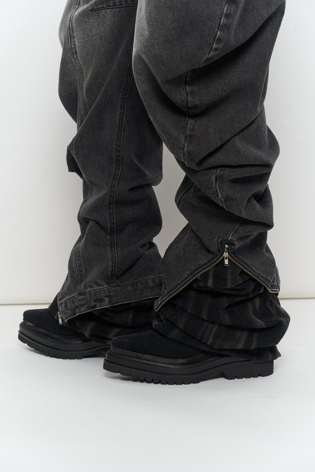 LIQUID DENIM BOOTS