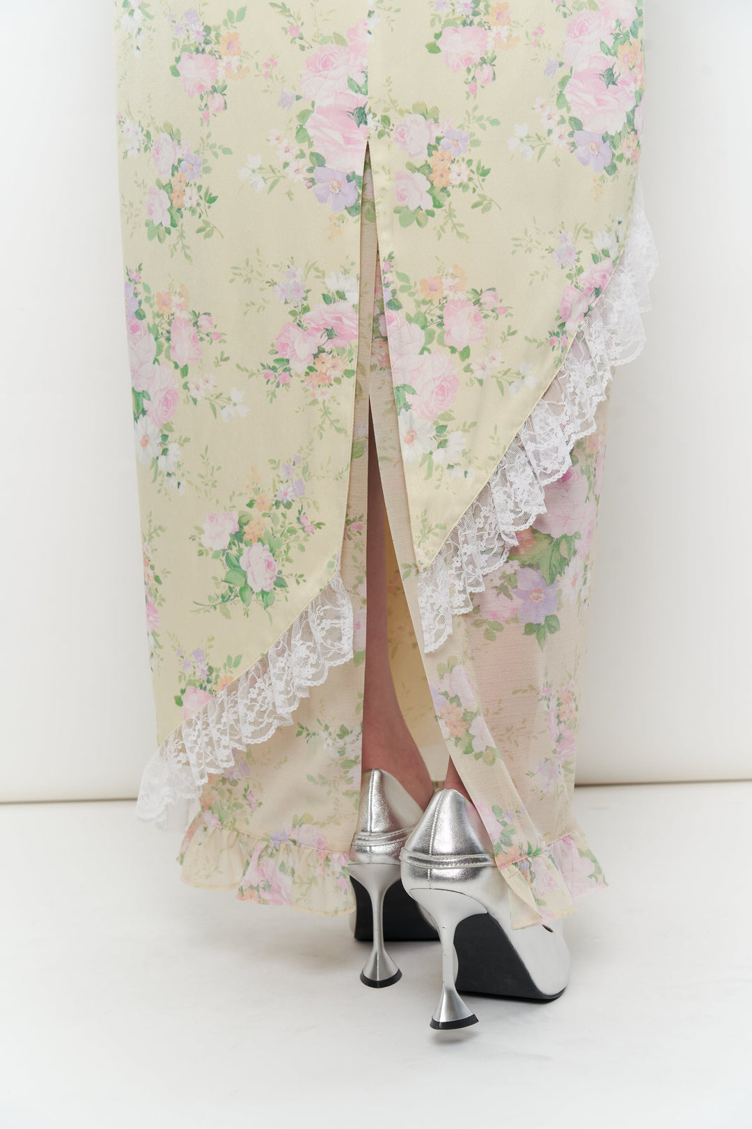 PILLAR OF AIR SKIRT BLOOM