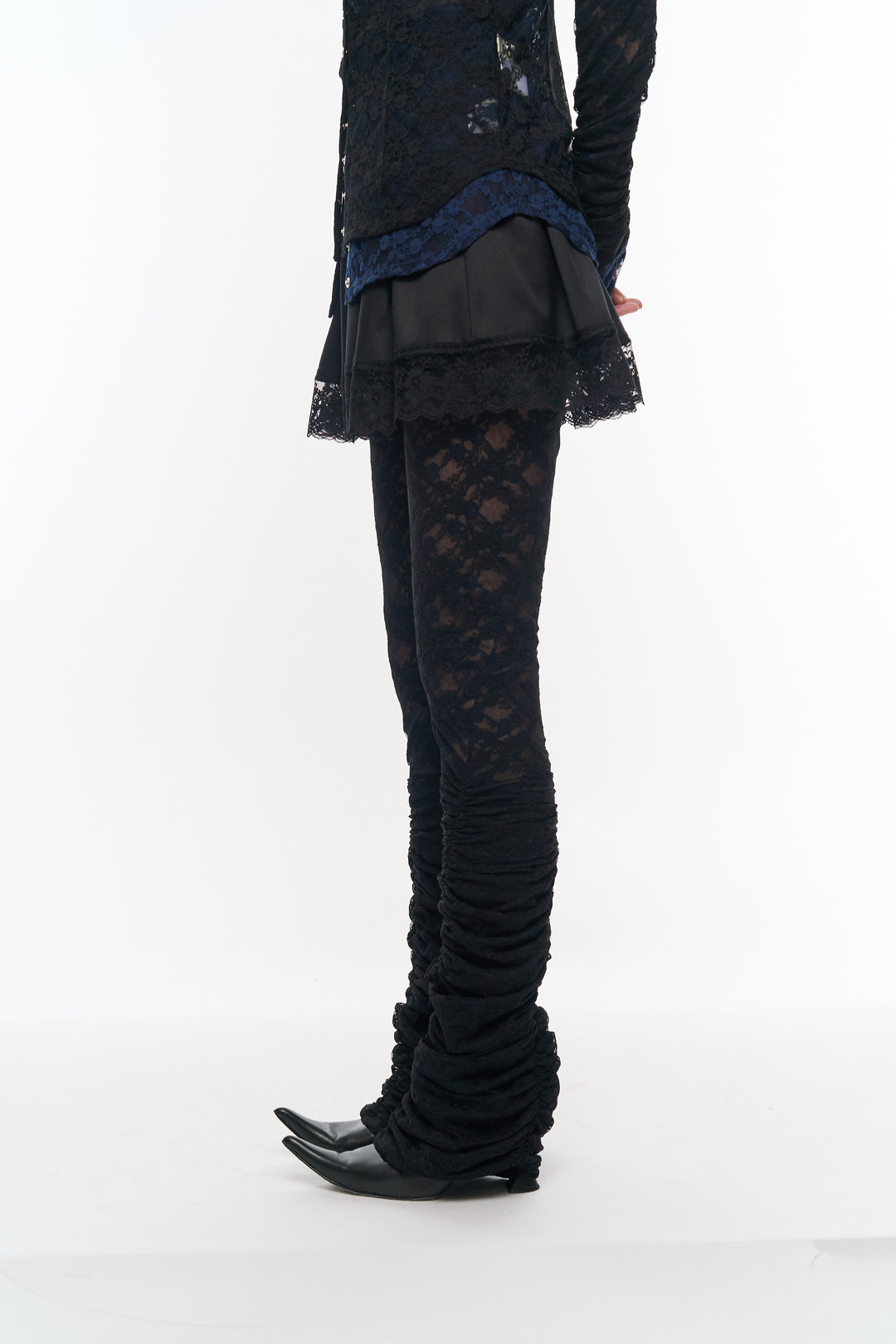 Shadow Petal Leggings