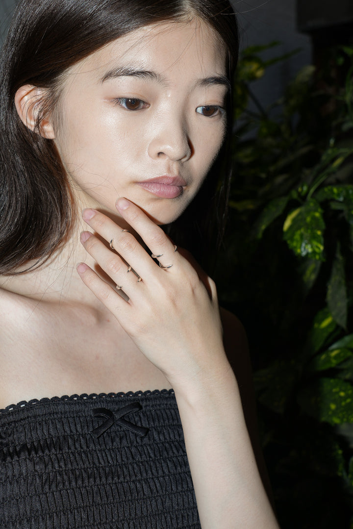 Fang Ring