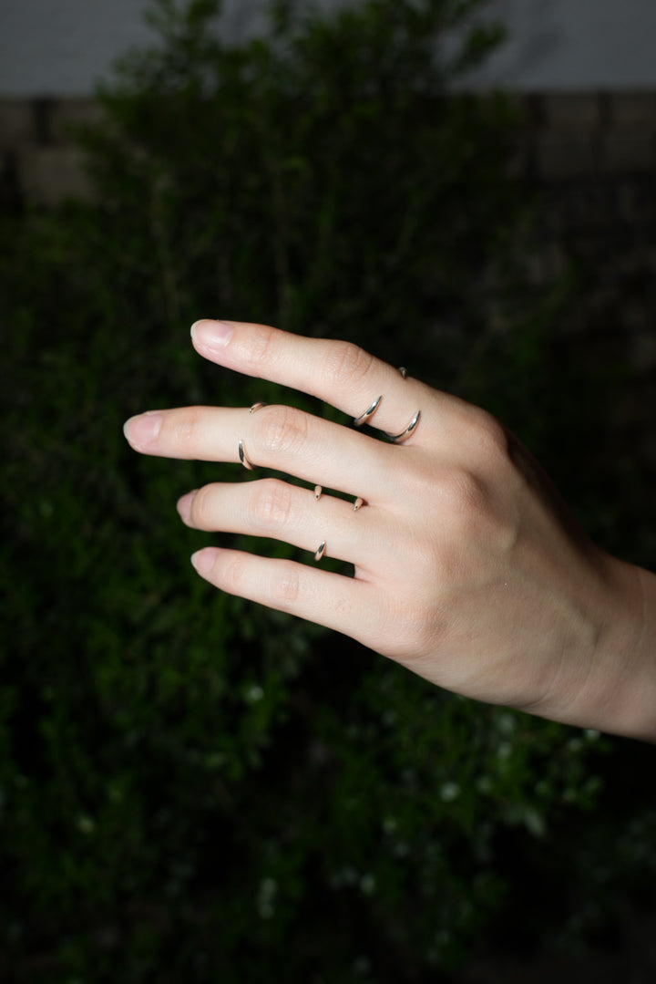 Fang Ring